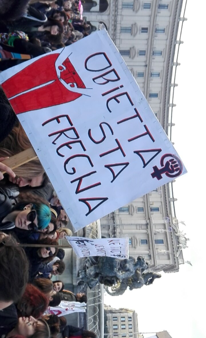 flangelass's tweet photo. Obiettala!
#8M #senonvalgononproduco #LottoMarzo  #niunamenos #SanValentino2017 @nonunadimeno https://t.co/x36vaDruUz