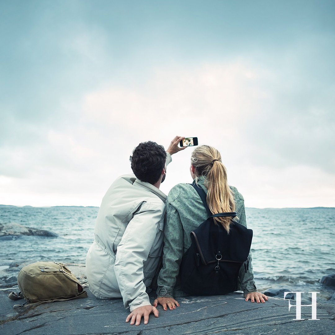 FridayLiving's tweet photo. In high tide or low tide, we'll be by your side ⚓️
Happy Valentine's Day! https://t.co/jzz9WDaxpz