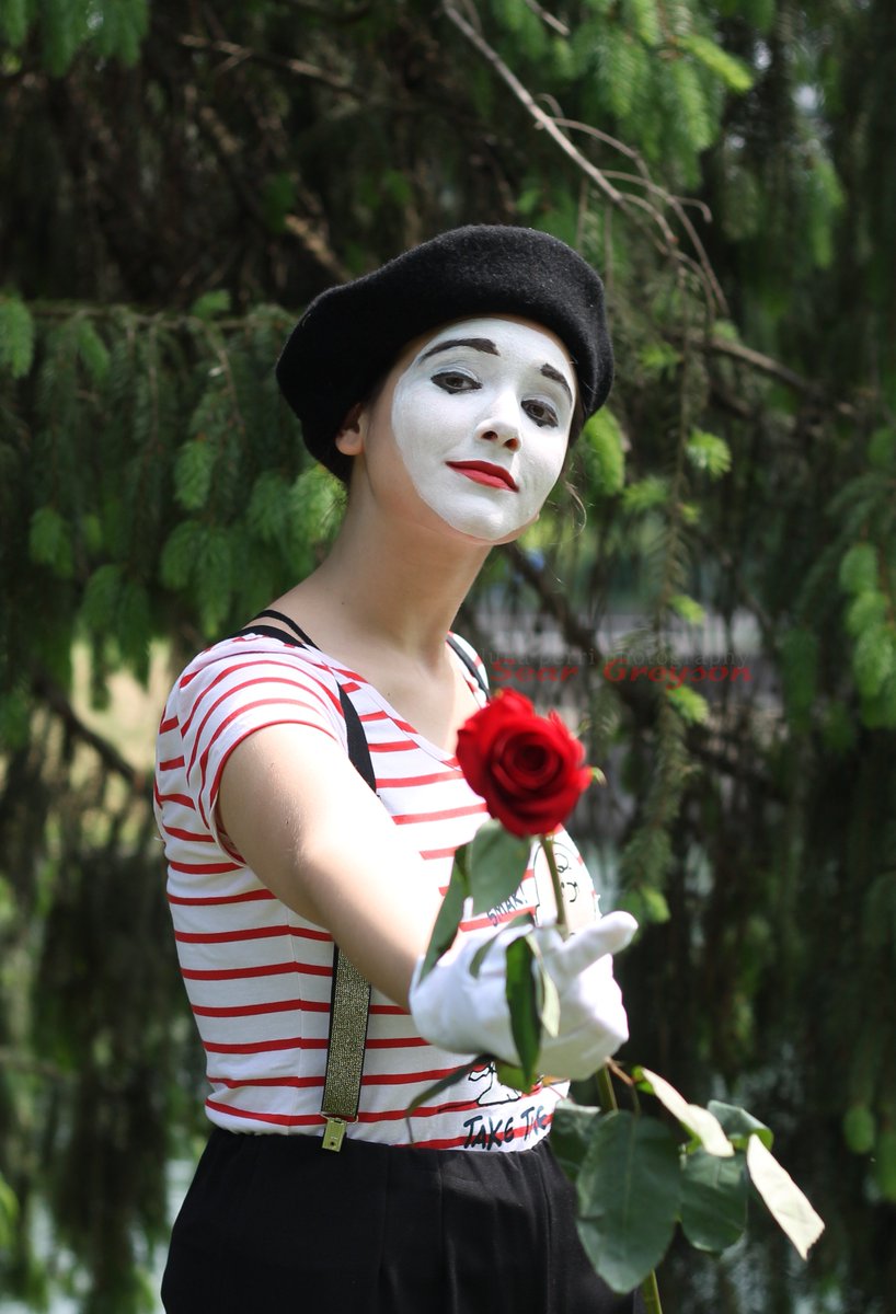sear_greyson's tweet image. #SanValentino2017 S Valentino #bemyvalentine #mime #rose
from the serie "Oggi mi sento..." more characters &amp;gt; facebook.com/seargreyson/?f…