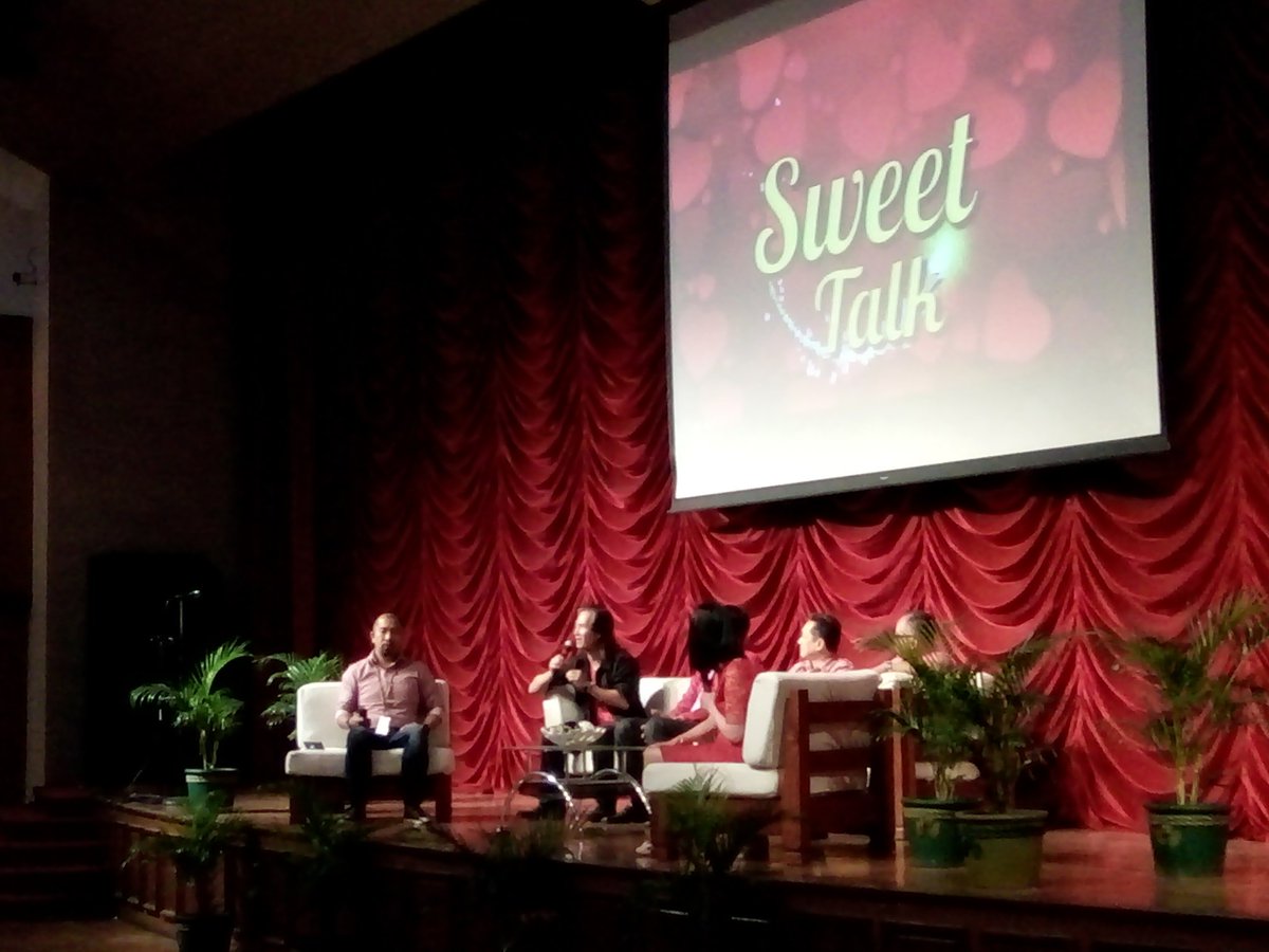 joanacoronel_'s tweet photo. ET: The launching of Big History through a talk show entitled Sweet Talk: Love through the lens of Big History @justinedizon #onjournbh401 https://t.co/PfzA32s96i