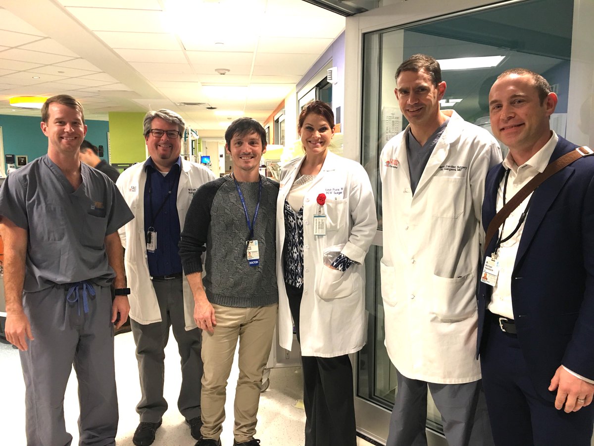 uvahealthnews's tweet photo. This #ValentinesDay, let's hear it for these teams that take care of our congenital heart disease patients! @UVA_PICU #CHDAware #CHD https://t.co/rel7L5aPel