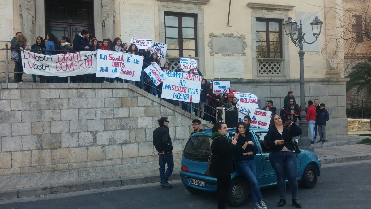 ReteStudentiMediPA tweet media