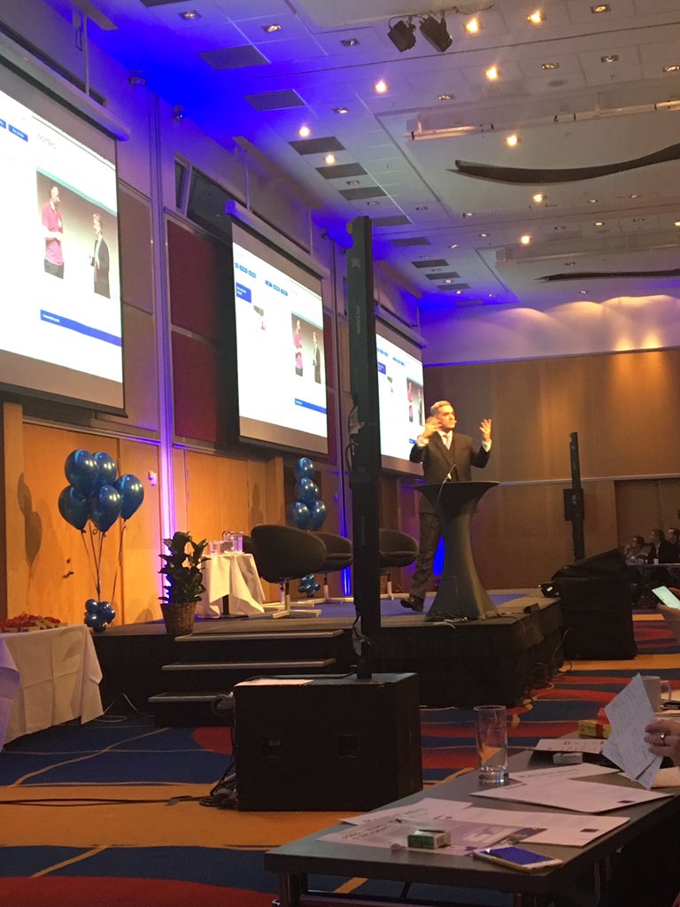knutwangen's tweet photo. Passionate and inspirational speech about #openbanking from @Ew4n at #futurebank2017 @NordeaNorge https://t.co/TwYvAt0LIP