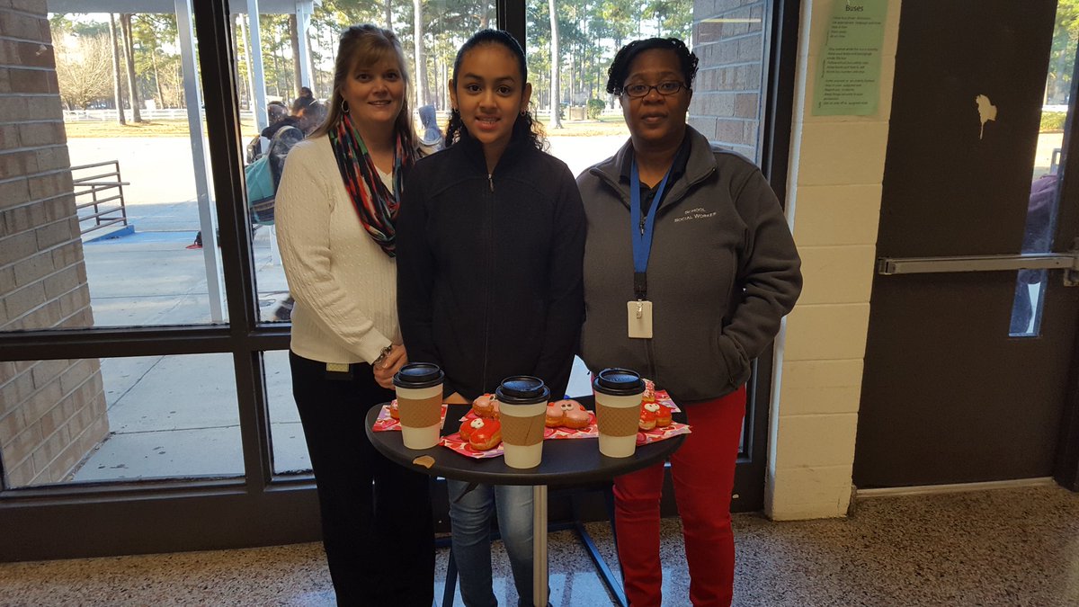 Cocoa and doughnuts for the outstanding <a href="/traskbears/">Trask Middle School</a> bus drivers.<a href="/NewHanoverCoSch/">New Hanover County Schools</a>