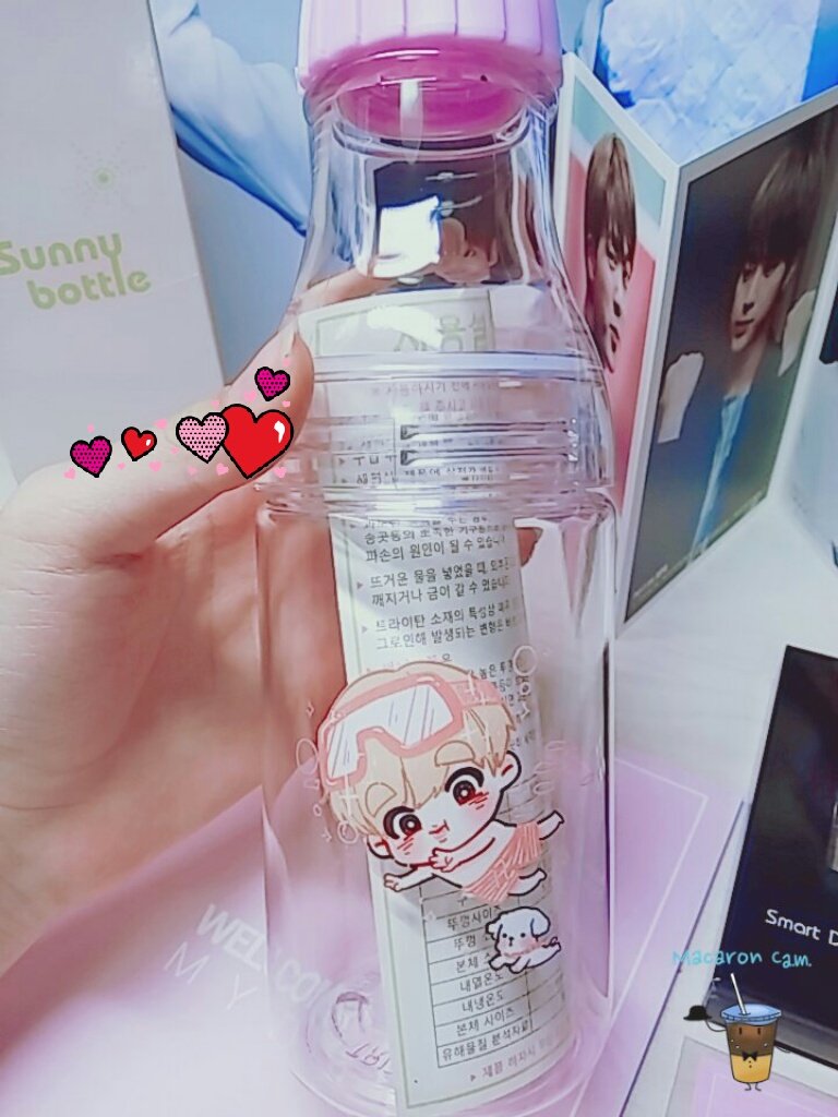 znak_mon's tweet photo. @likejin1204  학원끝나구 지금확인했는데ㅜㅜㅠ너무예뻐요!!저핑크보틀은 개학하자마자 들구다녀야겠어요!!이렇게이쁜 서포트물품 감사합니다ㅜㅜㅜ💘앞으로도 석진오빠 예쁘게 찍어주세요!!(≥∀≤)/ 💜 https://t.co/nPX8Wgrt0i