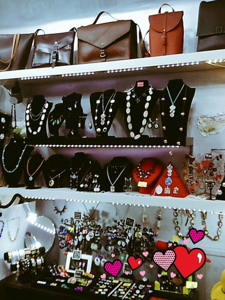 GliStolti's tweet photo. #tuttoquelloche amo è qui https://t.co/9H8L8J96XK https://t.co/mMuOVj1AVN