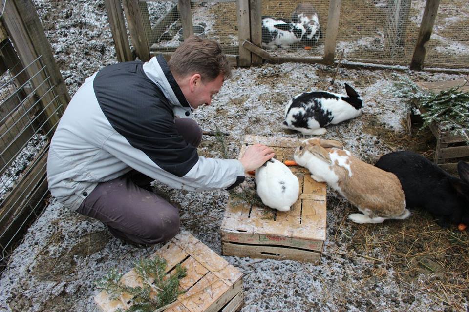 afcroatia's tweet photo. #PHOTOS from our visit to the Slovenian KOKI SANCTUARY🐰🐷🐐🐓 https://t.co/OSO7gvqYaw #farmedanimals #sanctuary #farrm #vegan #crueltyfree https://t.co/xc8gy3S5RA