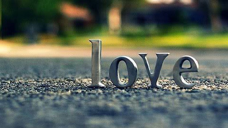 Remember that Valentine's Day can be tough for those in the midst of divorce. If you've a friend going through it, show them some love today