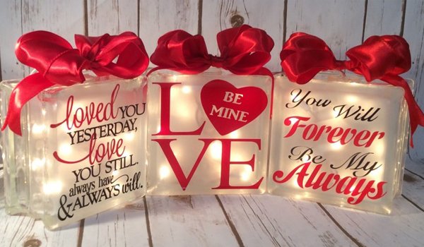 IMAOelectric's tweet photo. Potešte svoju polovičku originálnym darčekom 😍💋💘 - https://t.co/DnozkH52ef

#valentines #valentinskydarcek  #originalnedarceky #svietidla https://t.co/g1fO4J7bLu