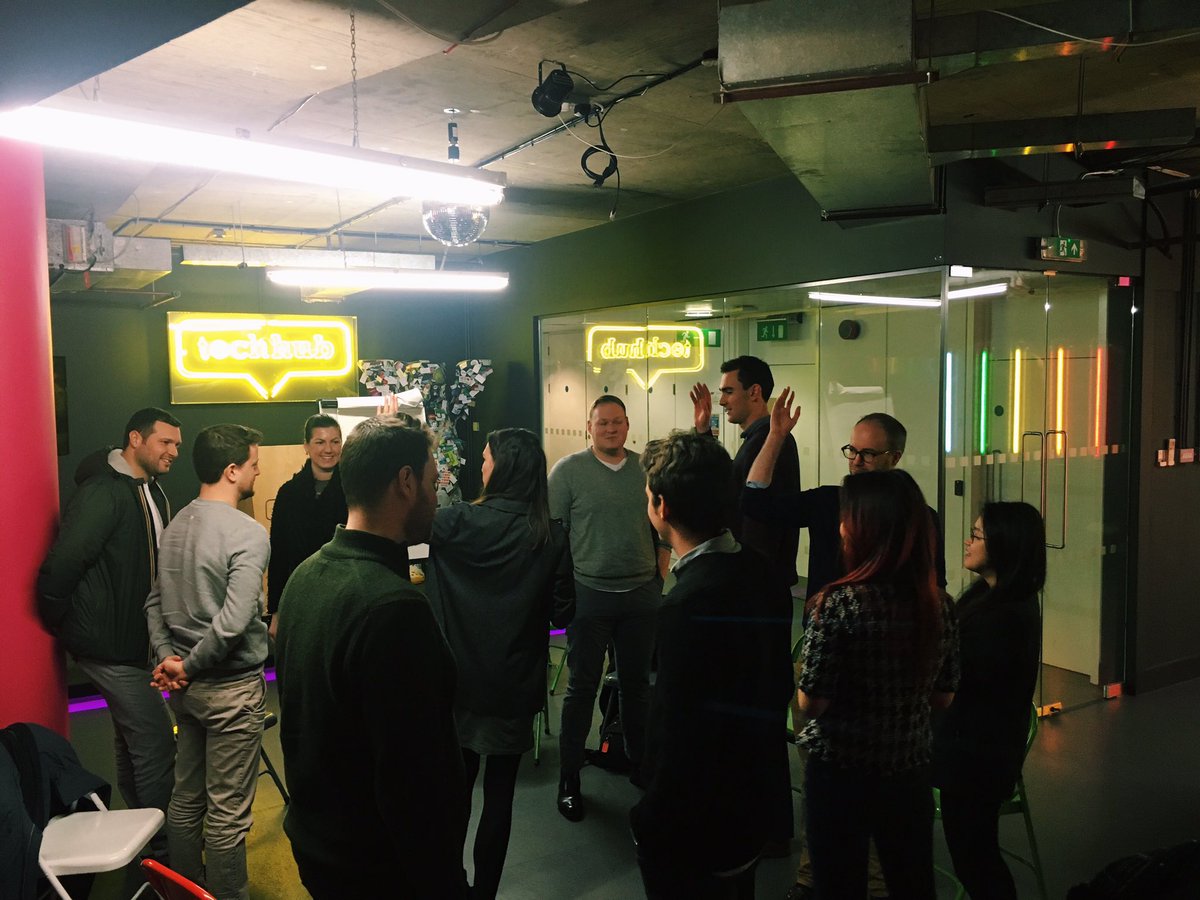 "When you're talking to someone you have to get into their world" says @ginnybown of <a href="/AmplifyPresent/">AmplifyPresentations</a>. Great presentation skills workshop! 🙌