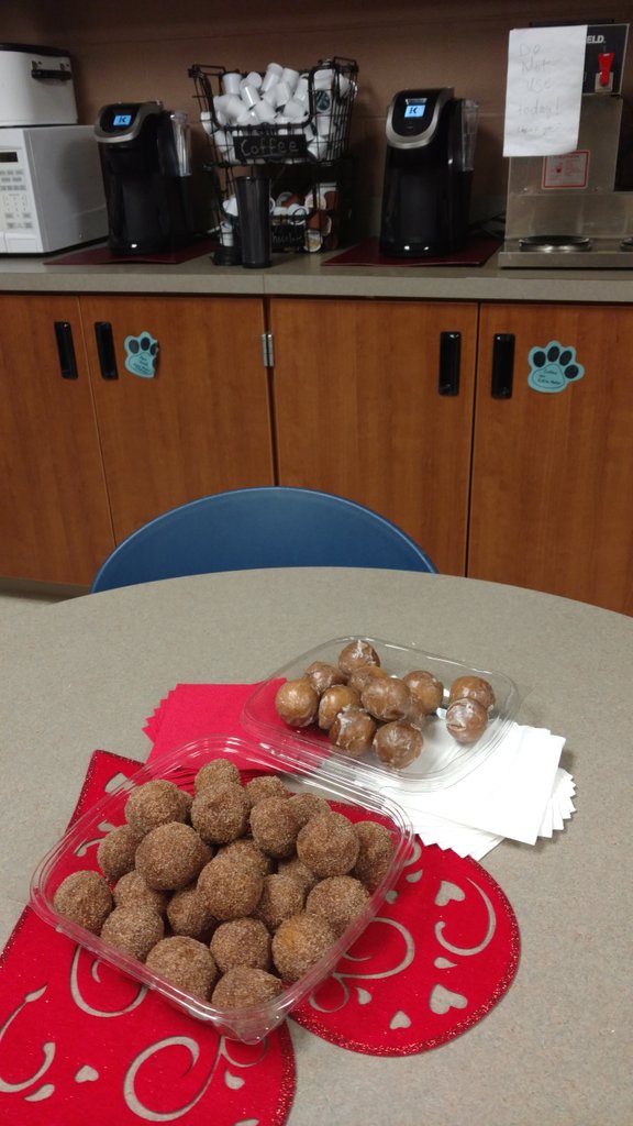 BuffettRazzle's tweet photo. Good Morning @BuffettMagnet. Swing by the HUB this morning for Donut Holes and complimentary coffee and hot chocolate with the new Keurigs! https://t.co/56YwazcnzO