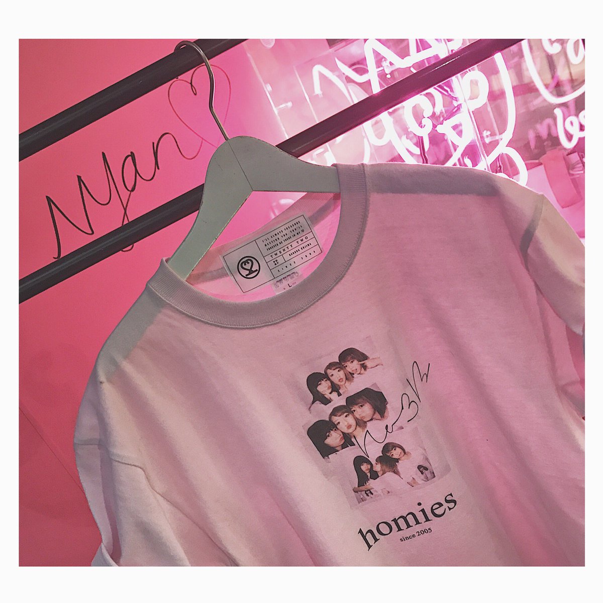 AKB48 - 【値下】こじはる 絆Tシャツ ピンク こじゆう ♡ 全店舗おすすめ商品 ♡ “ homies ” 絆Tshirt ピンクボディは店舗