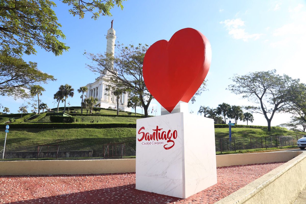 Abel Martínez Durán on Twitter: "Feliz día del amor y la amistad! ¡Santiago,  Ciudad Corazón!… "