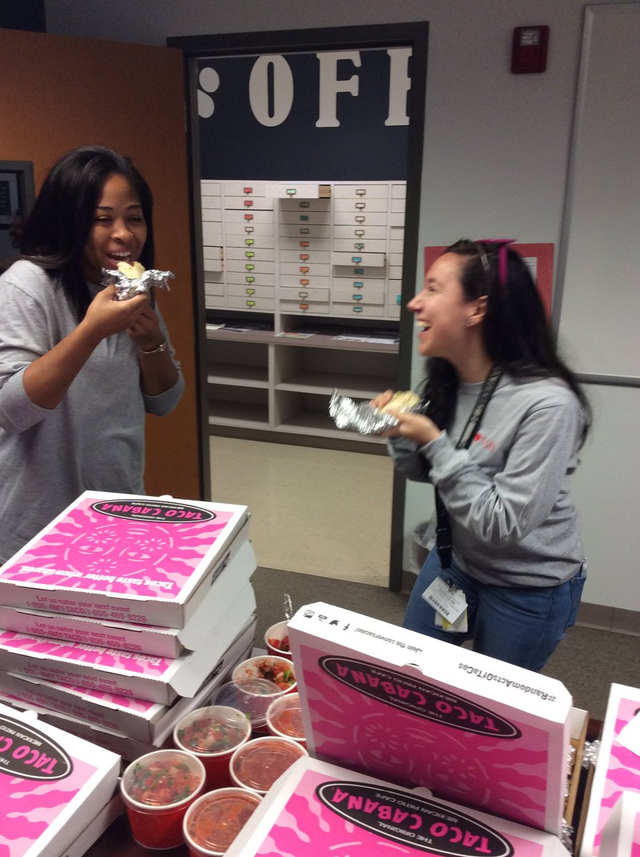 OakForestES's tweet photo. Happy to celebrate #ValentinesDay and #TacoTuesday! #TeamOFE #TeamHISD 💘🌮💘🌮💘🌮💘🌮💘🌮💘🌮💘🌮💘🌮💘🌮💘🌮 https://t.co/5HS1pCgFl9