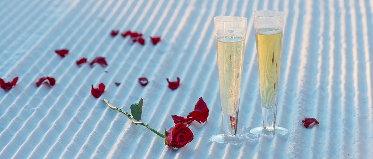 CorduroyInn's tweet photo. Happy Valentine's Day everyone!  Check out the Alpine Ristorante's special menu today! https://t.co/1Ej92EARsK