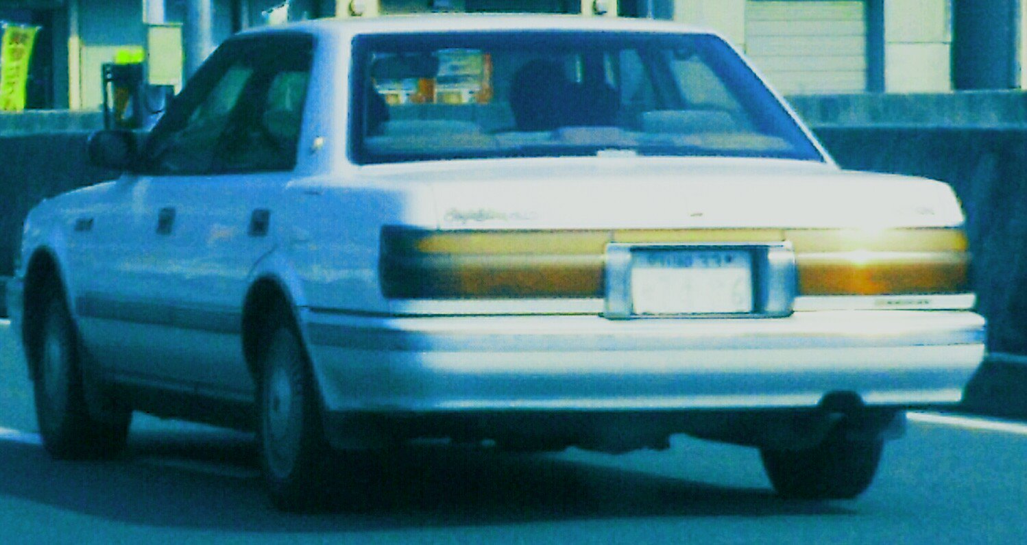 純 今日見かけた 旧車 130系 クラウン 3 0 ロイサルg サンルーフ付き 川崎33ナンバー T Co Iybls5szt2 Twitter