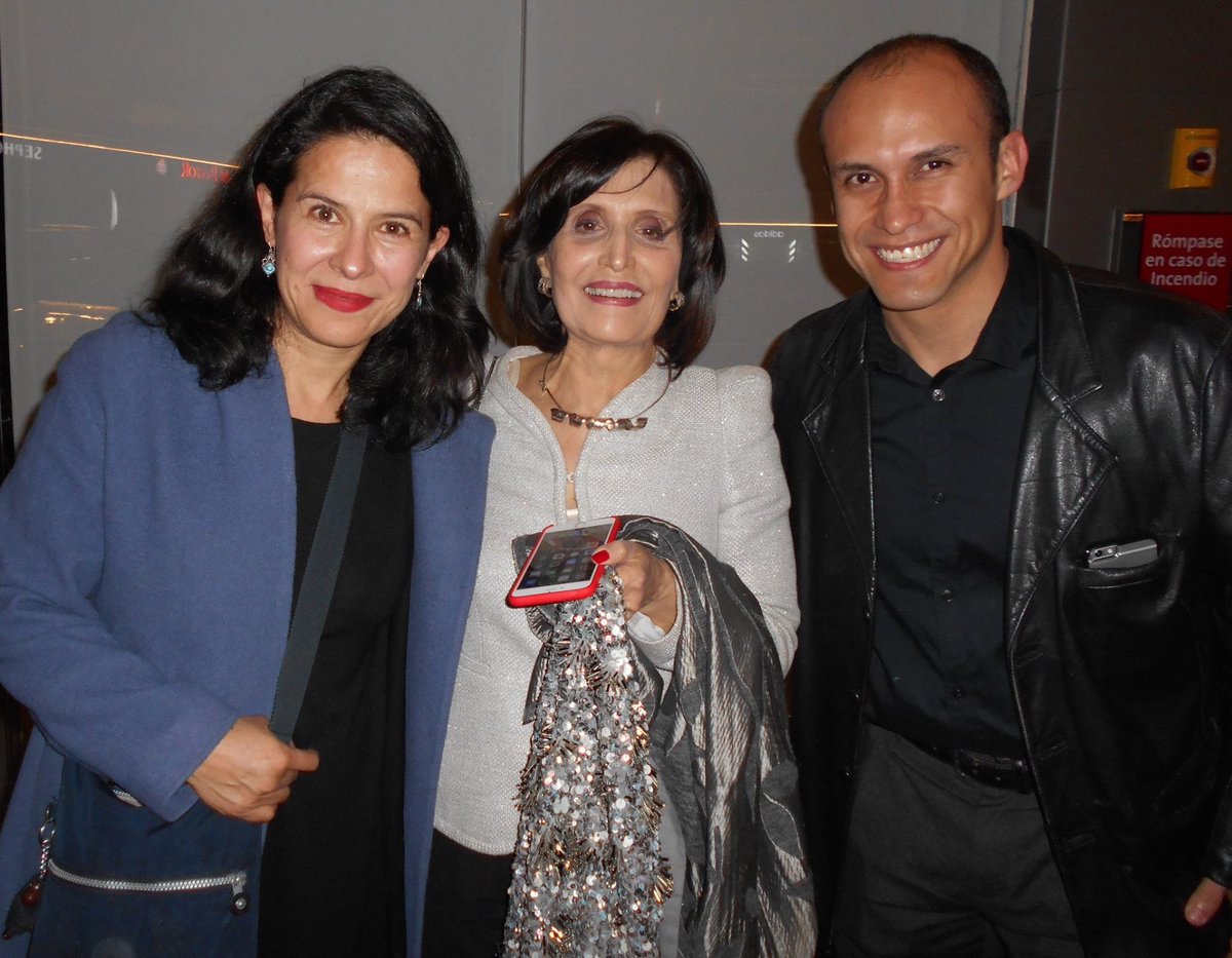 harevalito's tweet photo. "Mal de Amores". #Escritora @magamastretta @ArceliaROficial @harevalito https://t.co/aG2NI9dtPv