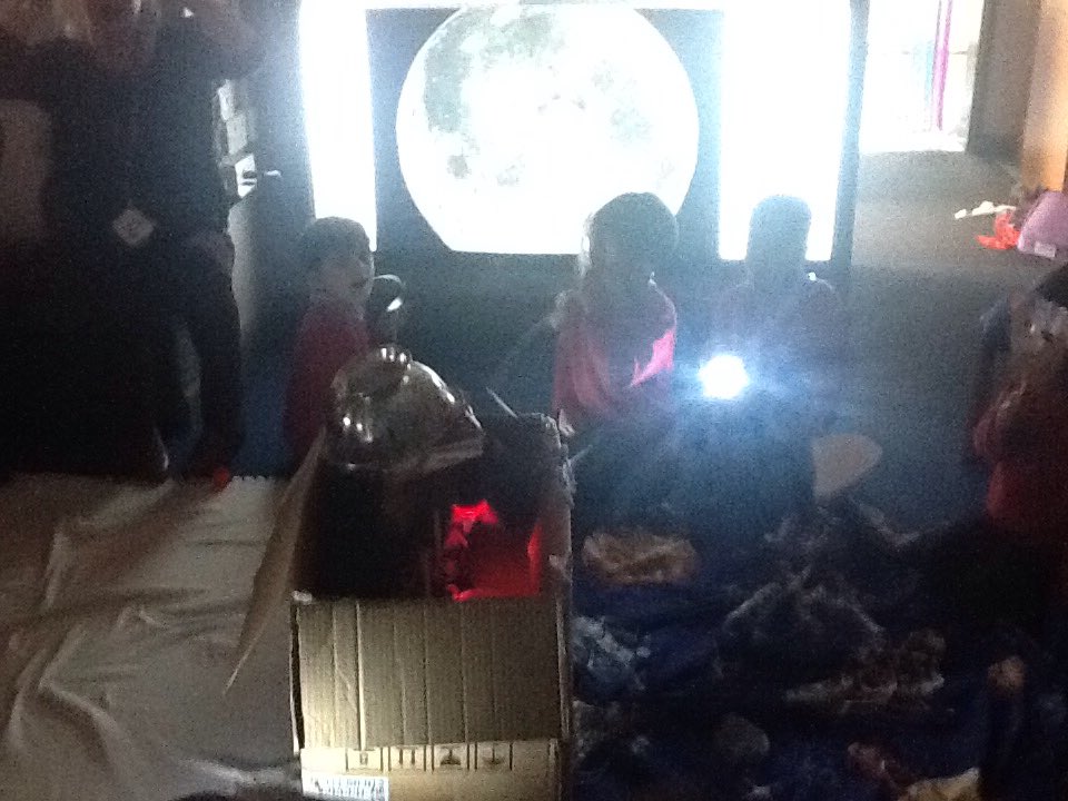 NurseryPleasant's tweet photo. We are having a picnic on the moon like the bear in Whatever Next! #EYFS #pleasanteyfs @pleasantstprim https://t.co/0gDHdV6Vxk