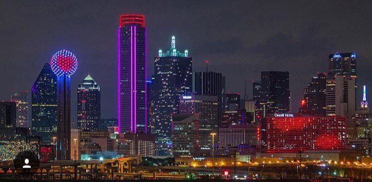 _1KANE's tweet photo. Dallas lit ❤️ https://t.co/5MkMSKsCdb