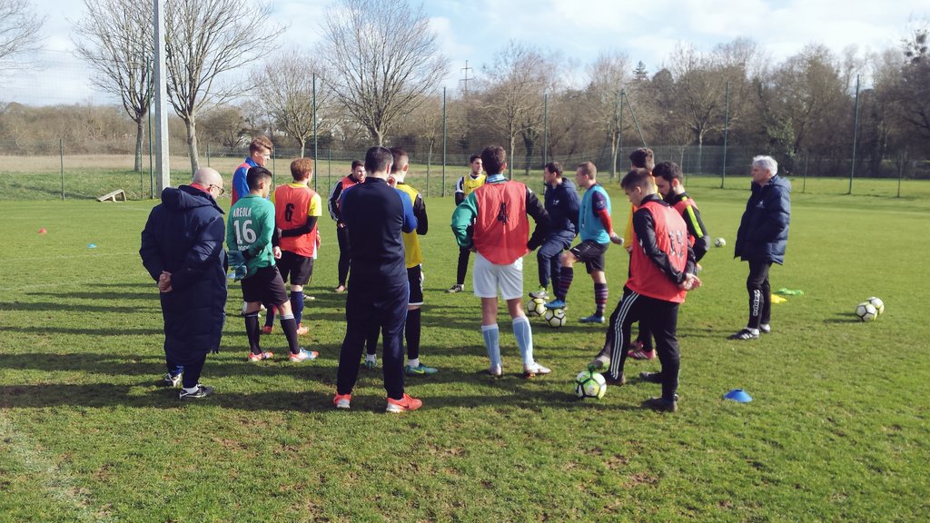 LigueFootLFPL's tweet photo. Formation : plusieurs étudiants de l'UFR #STAPS @UnivNantes formés cette semaine au #CFF2 #Nantes https://t.co/AhQRM17Ezt