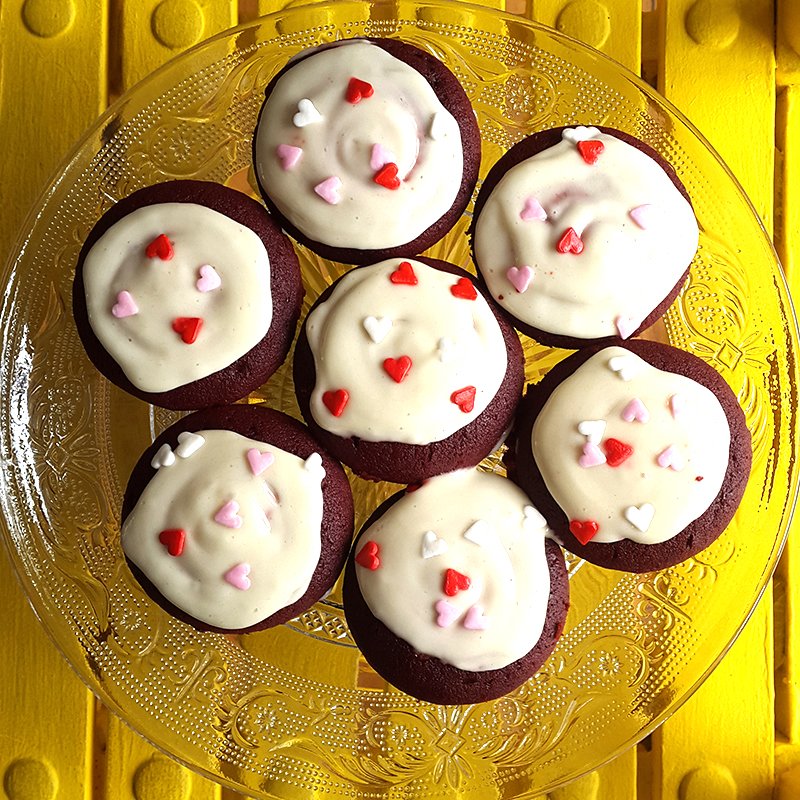 tonadaluna's tweet photo. Estas delicias les esperan para endulzarles el alma y corazón #HappyValentinesDay # DíaSanValentin #coffee # cafetería https://t.co/MZACPdvIeC