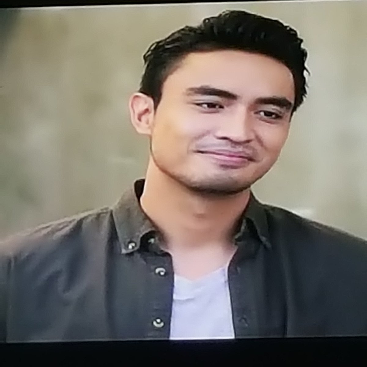 fans_sg_ahr's tweet photo. Handsome senyuman #fadhlan @aimanhakimridza
#UrusanHatiCikDramaQueen https://t.co/OqQvBA1xLy