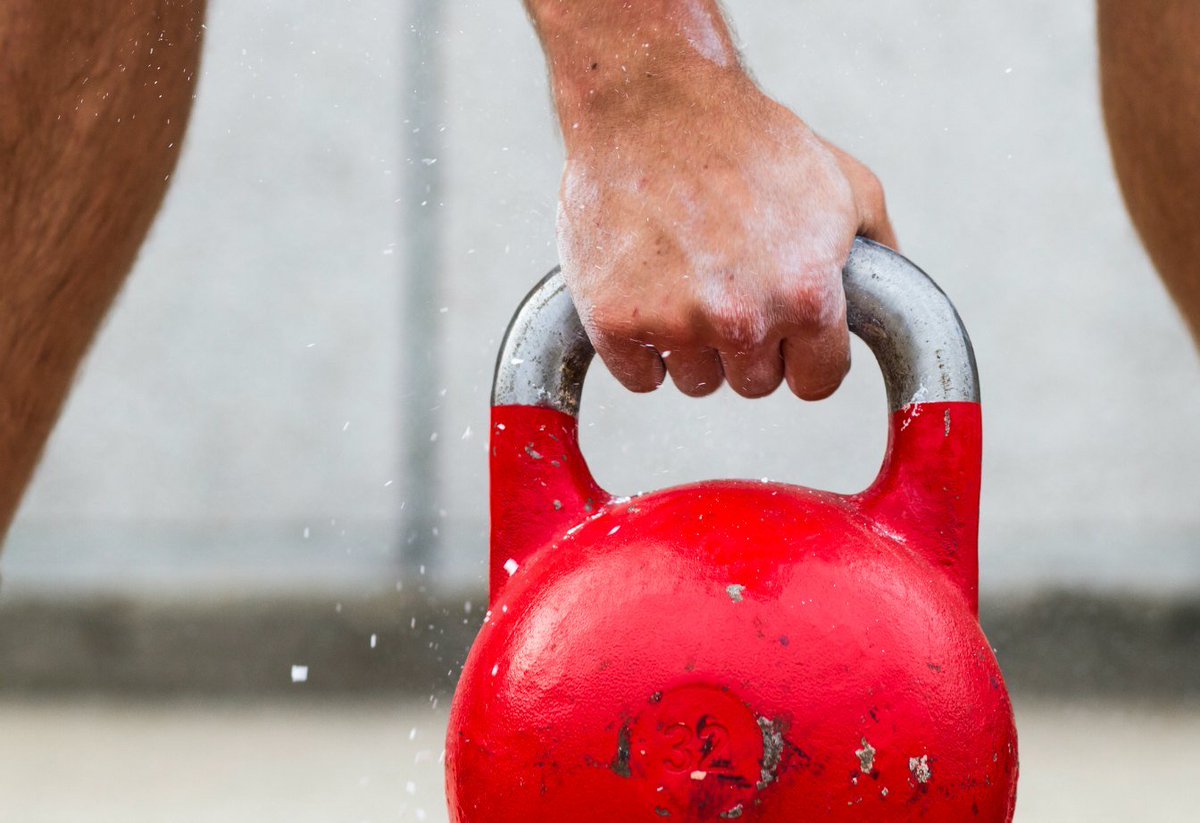 AwakenWithinNow's tweet image. 7 #kettlebell lunge varitions to try. #kettlebellexercises #bodybuilding #crossfit iamawakeandalive.com/kettlebell-lun…