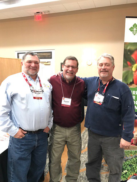 Pretty_Produce's tweet photo. We had a great time at the NC Tomato Growers Meeting in Asheville! Great friends, great growers. #tomatoes #prettyproduce #hmclause https://t.co/c5PQwBGNMT
