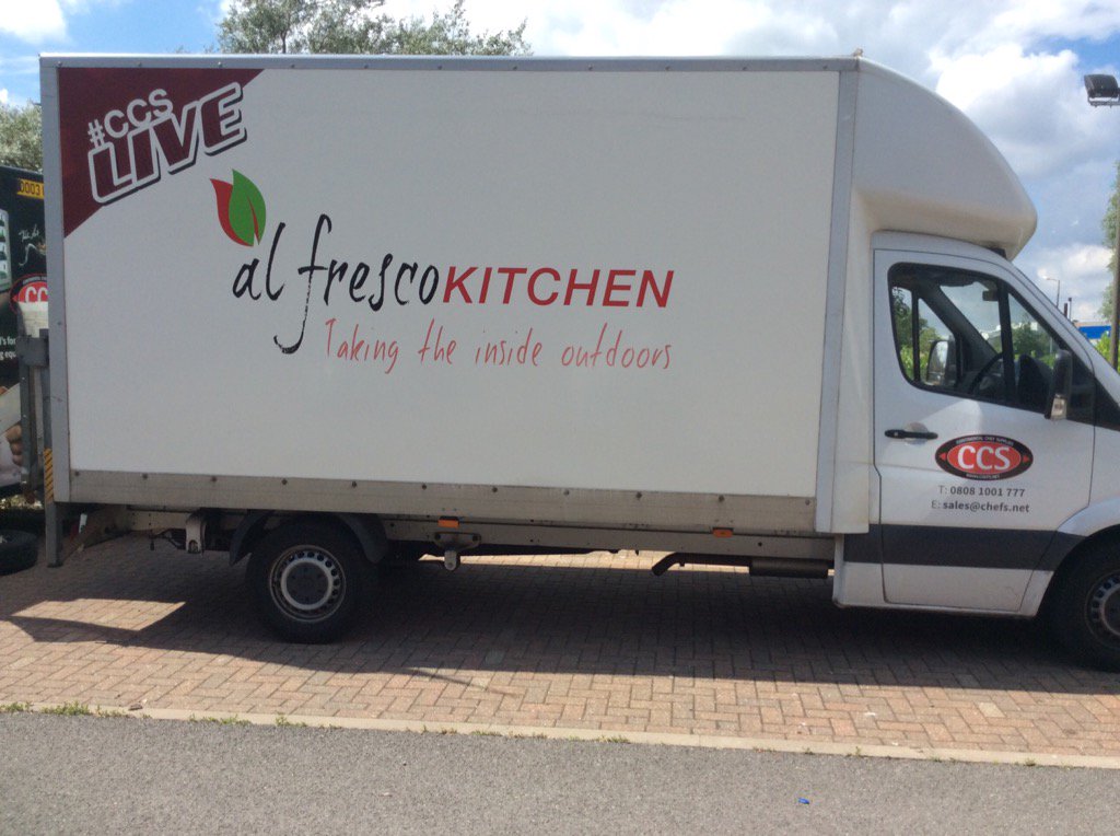 GingerParsons's tweet photo. Where's @chefsdotnet 'Alfie' going? Helping a new venture! #WoodFireOven #ChefTables #Plates #NorthWest @Andy__Flack https://t.co/UjloyjCaFF