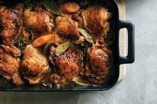 Cook these Porcini Braised Chicken Thighs with ease in our #StainlessSteel appliances. Recipe via <a href="/houseandhomemag/">House and Home</a> bit.ly/2jmCwpE.