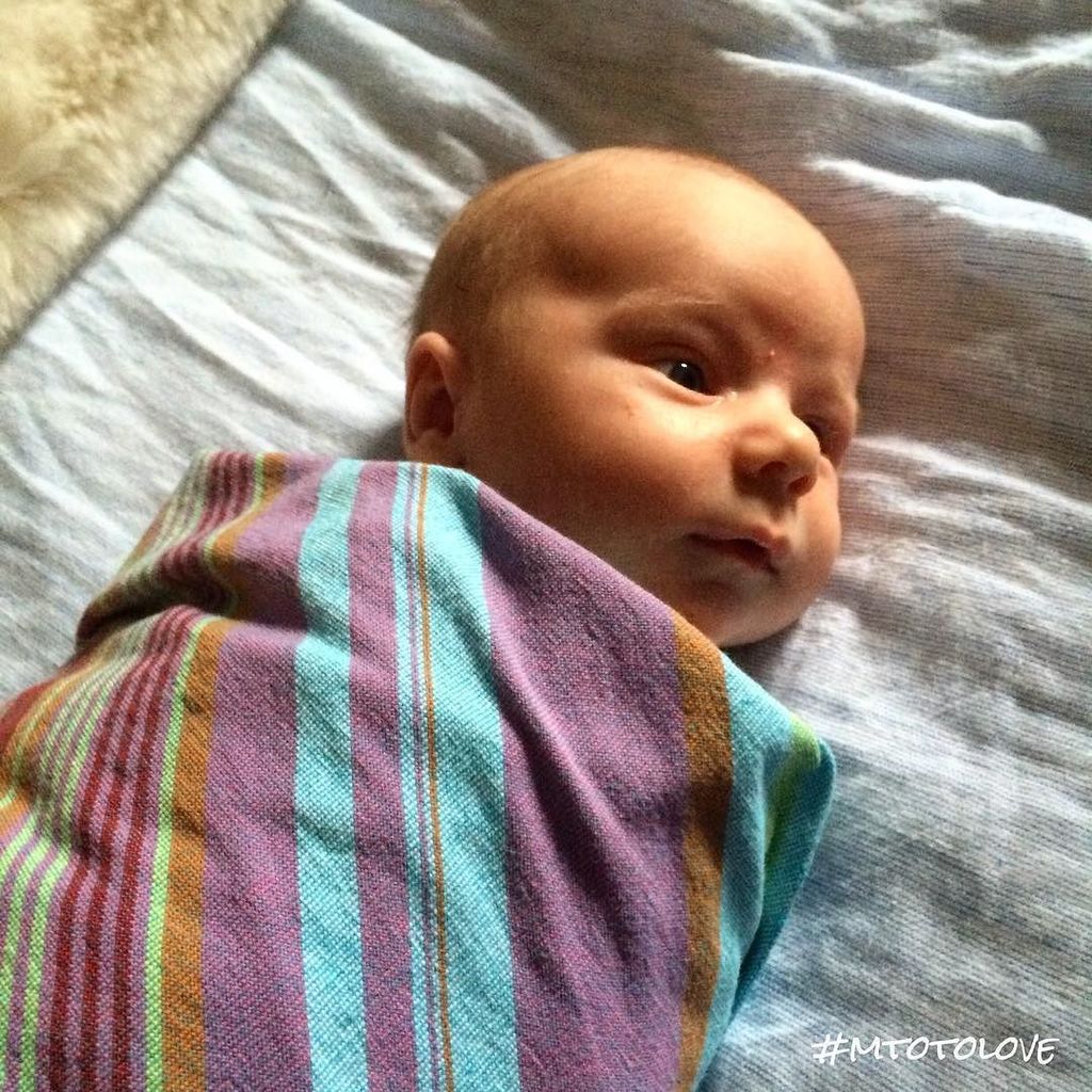 GamingTheory's tweet photo. Baby James getting cozy in his #Mtotolove Kikoy. All is very well in infant land. #askba… https://t.co/fOCdiQYuIr https://t.co/u64ecAS3Rs