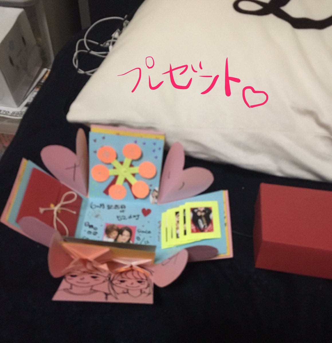 雄太 半年記念日にはプレゼントボックス って言う写真とかいっぱいあるやつくれて バレンタインはチョコケーキ プレゼントボックスもケーキも 嬉しかったし ケーキ美味しかったし ほんと最高の彼女持ちました ありがとね 大好き 笑 これから 雄太 半年記念日にはプレゼントボックス って言う写真とかいっぱいあるやつくれて バレンタインはチョコケーキ プレゼントボックスもケーキも 嬉しかったし ケーキ美味しかったし ほんと最高の彼女持ちました ありがとね 大好き 笑 これから