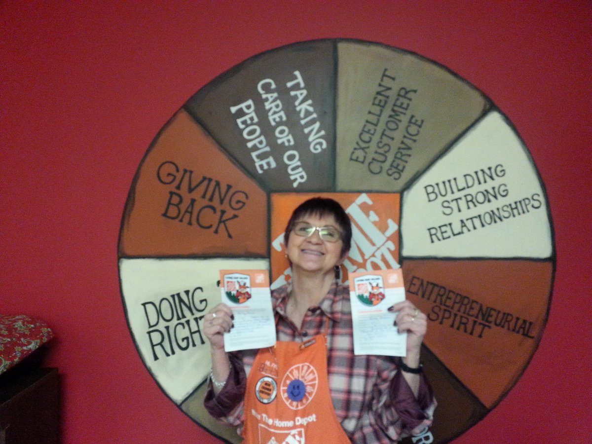 BruceDaron1's tweet photo. Double homers way to go Betsy #voa275 @troyer_paige @bobsaniga @mayor_cox37 @mjzizak https://t.co/TFi1AG0LiM