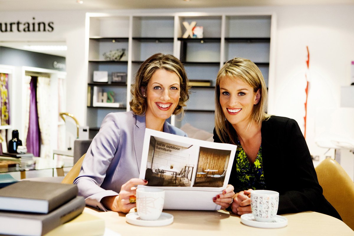 RTEOne's tweet photo. The #DesignDoctors head to silicon docks in Dublin to get inspiration for a teenagers bedroom now on #RTEOne https://t.co/vzA4RUZWrd