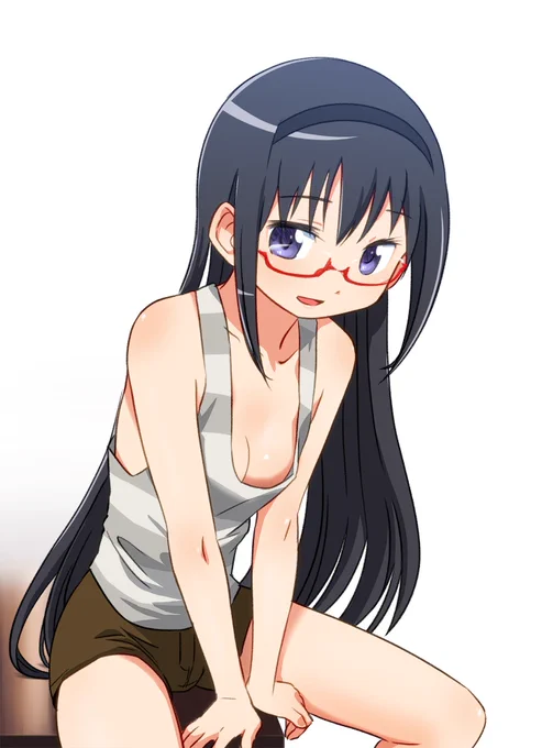 襟ぐりがダルダルなほむらさん 