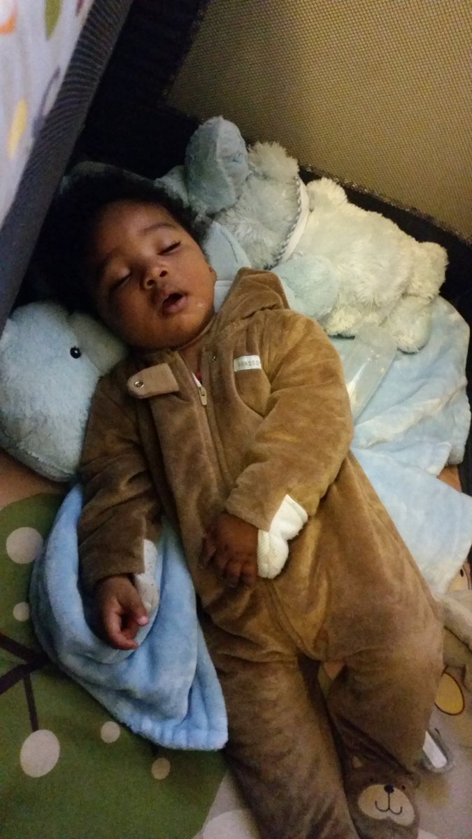 Tj be gets GREAT sleep 😁😁😪😪😪