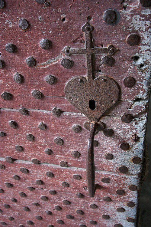 ConundrumPress's tweet photo. Living, Loving, and Other Heresies for Valentine’s Day https://t.co/PNcXIMbyra https://t.co/tP3IqdWf2I