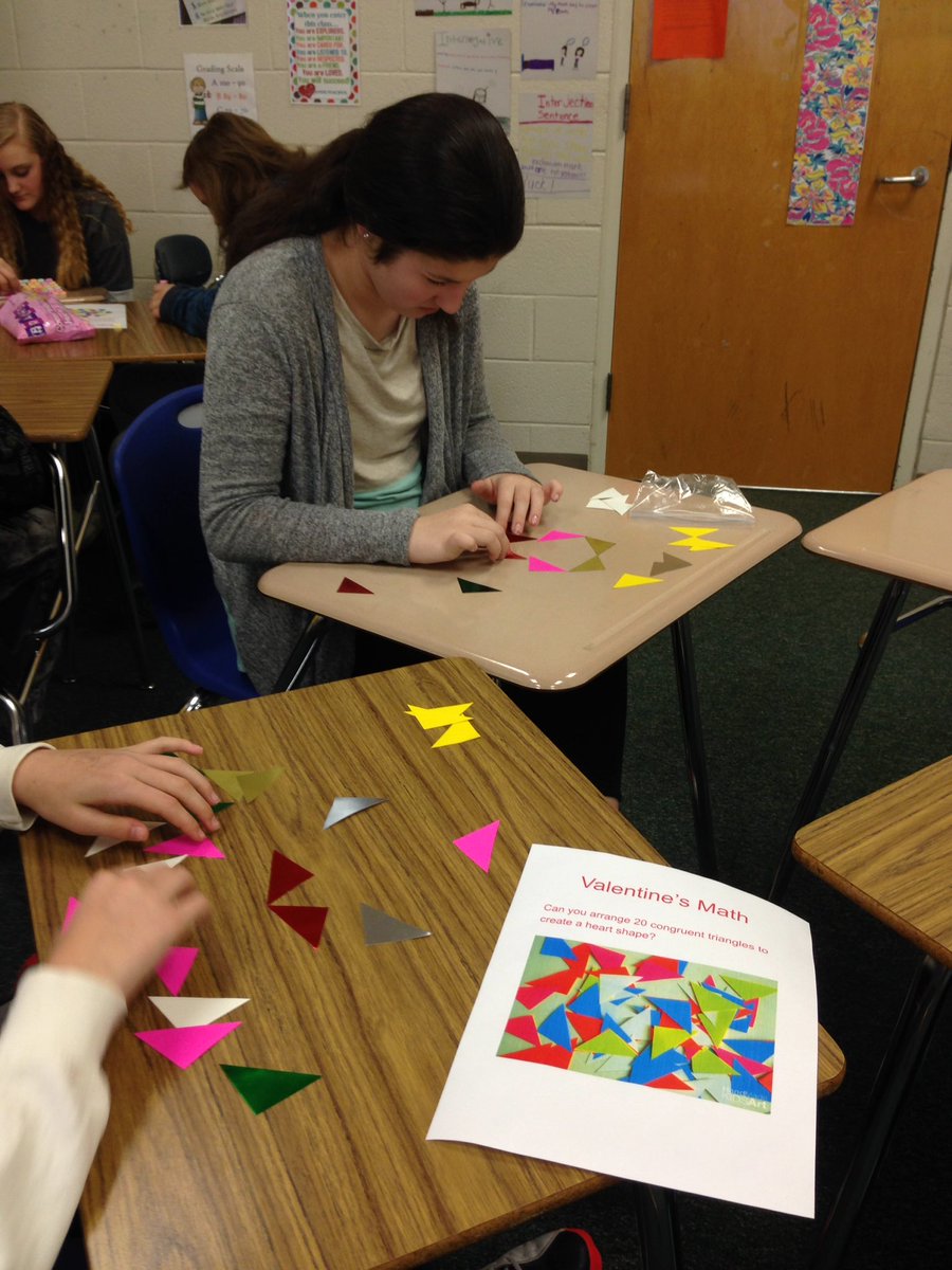 MyraBridgers's tweet photo. Valentine's STEM. @BulldogsBMS @FCSchoolsNC #STEM #FCScelebratesSTEM https://t.co/yJ4RN4FdZW