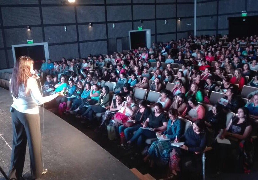 ambientepba's tweet photo. 400 #docentes aprenden #EducacionAmbiental en Lomas de Zamora. Capacita la Provincia desde @opds_gba y @BAeducacion con @acumarriachuelo https://t.co/lknttOLyaK