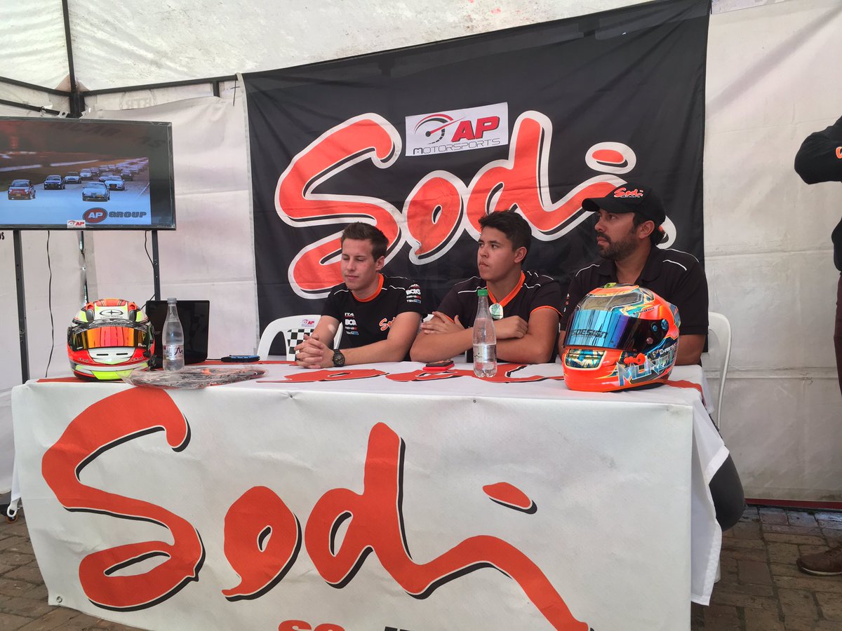 Una nueva experiencia y escuela de #karting con <a href="/Autopress_Col/">Autopress</a> invitado el campeón 🌎 de #X30 <a href="/Vincent_Fraisse/">•VFJM•</a> en el kartódromo <a href="/jpmontoya/">Juan Pablo Montoya</a>