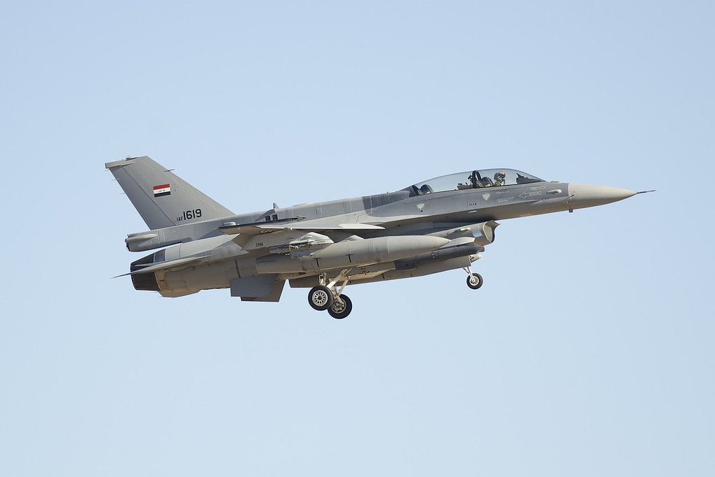 مقاتلات F-16 العراقيه حسب رقمها التسلسلي  - صفحة 2 C4ot98pUMAARUVz