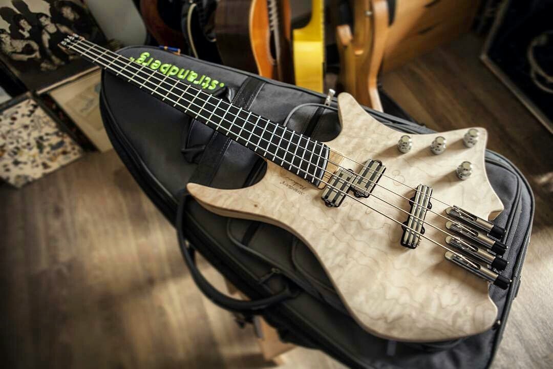 strandbergGuit's tweet photo. The one &amp; only #bodenbass; photo by @christinethefrenchie. #strandbergguitars #headlessbasses #prototype #comingsoon #soonish #goheadless https://t.co/KUhS7EMn9e