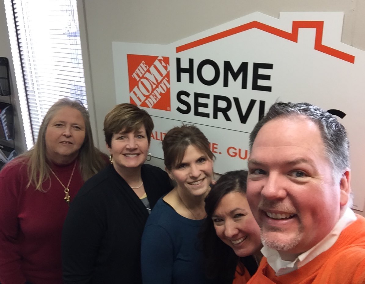 dcbellah's tweet photo. Great morning with Cindy and Trisha w/HDE &amp; HDI!!  @elsa_verrier @TimAdamsTHD https://t.co/GKuf121TTm