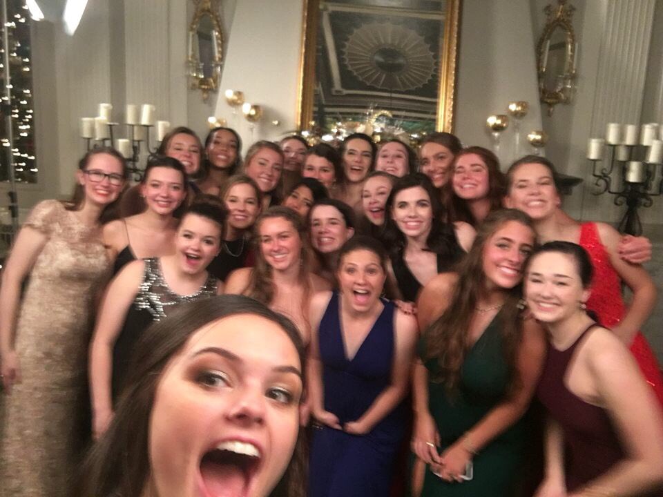 SHAIB2017's tweet photo. the only valentines a gal could need ❤️ https://t.co/pXilqWseQd