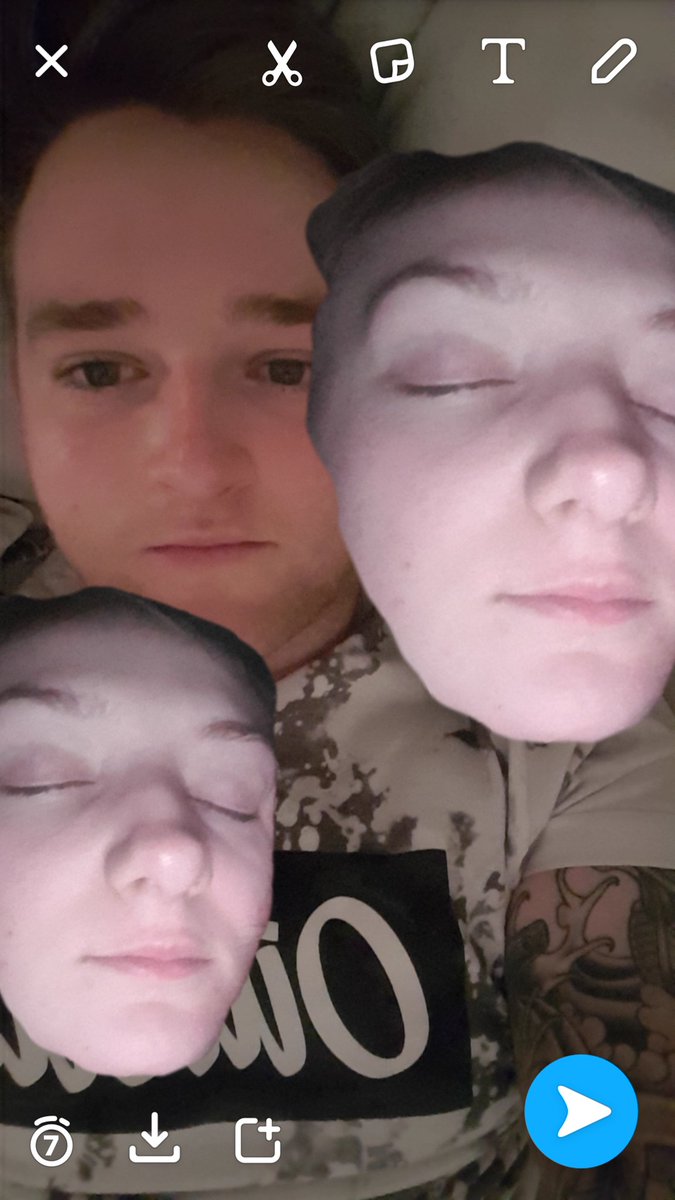 BillyDrain's tweet photo. @lacey_field97  happy valintines my lovely 💜 https://t.co/3iDCAc4SGs