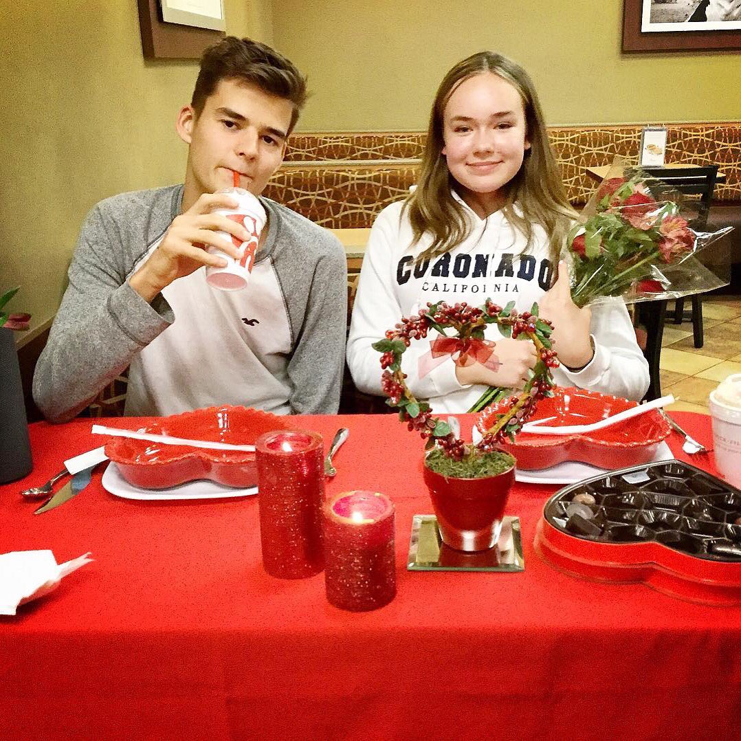 YoungLife's tweet photo. Happy Valentine's Day looks like playing the Dating Game at club and live streaming the entire romantic date to @ChickfilA for all to see! ❤ https://t.co/Tbd3zGe1yB