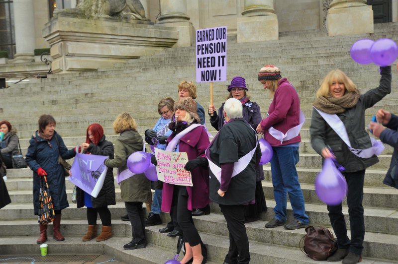 #SolentWASPI  demonstrate for pension equality at the #GuildhallSquare #Portsmouth @WASPI_Campaign