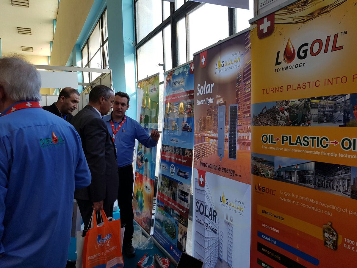 DiesoilConcept's tweet photo. Mr Benoît Huck, responsable Diesoil nord Afrique en pleine présentation. #diesoil #LogWater #LogSolar @SIEEPollutecAlg https://t.co/zHJhuNcRTr