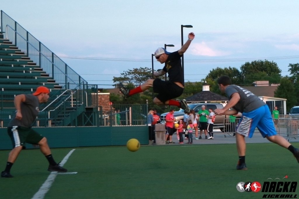 NACKAkickball's tweet photo. #ROC https://t.co/heB6vM6oXE | This is ridiculous! #bodycontrol #athletic #gifted #skill #jump #Kickball #RochesterNY #RO… https://t.co/Miz2cw6J1h