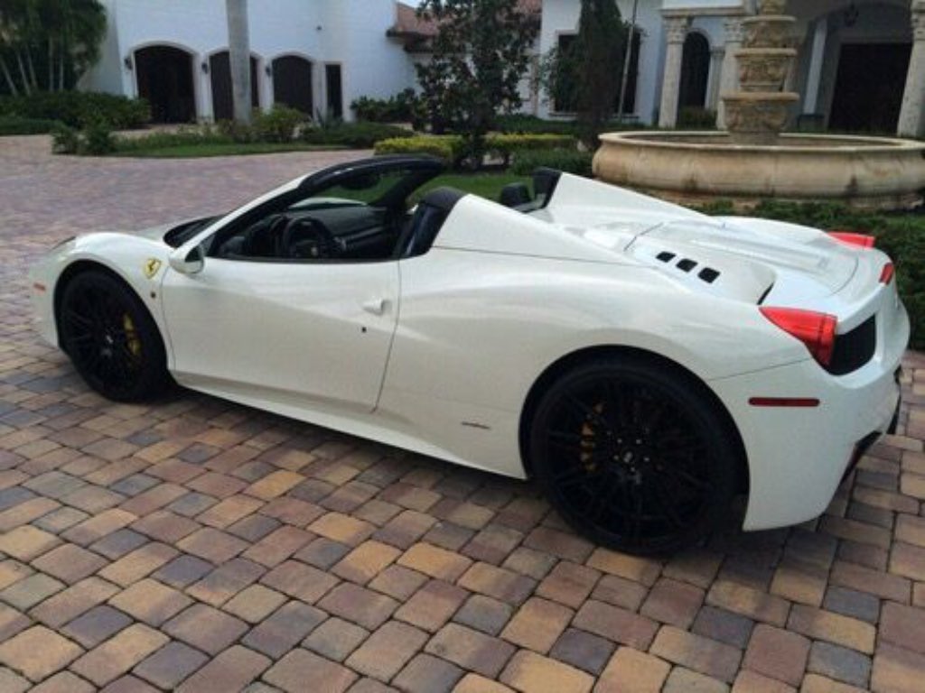 PartysDj's tweet image. my daddy has a cool car #daddysgirl #rich #beautiful